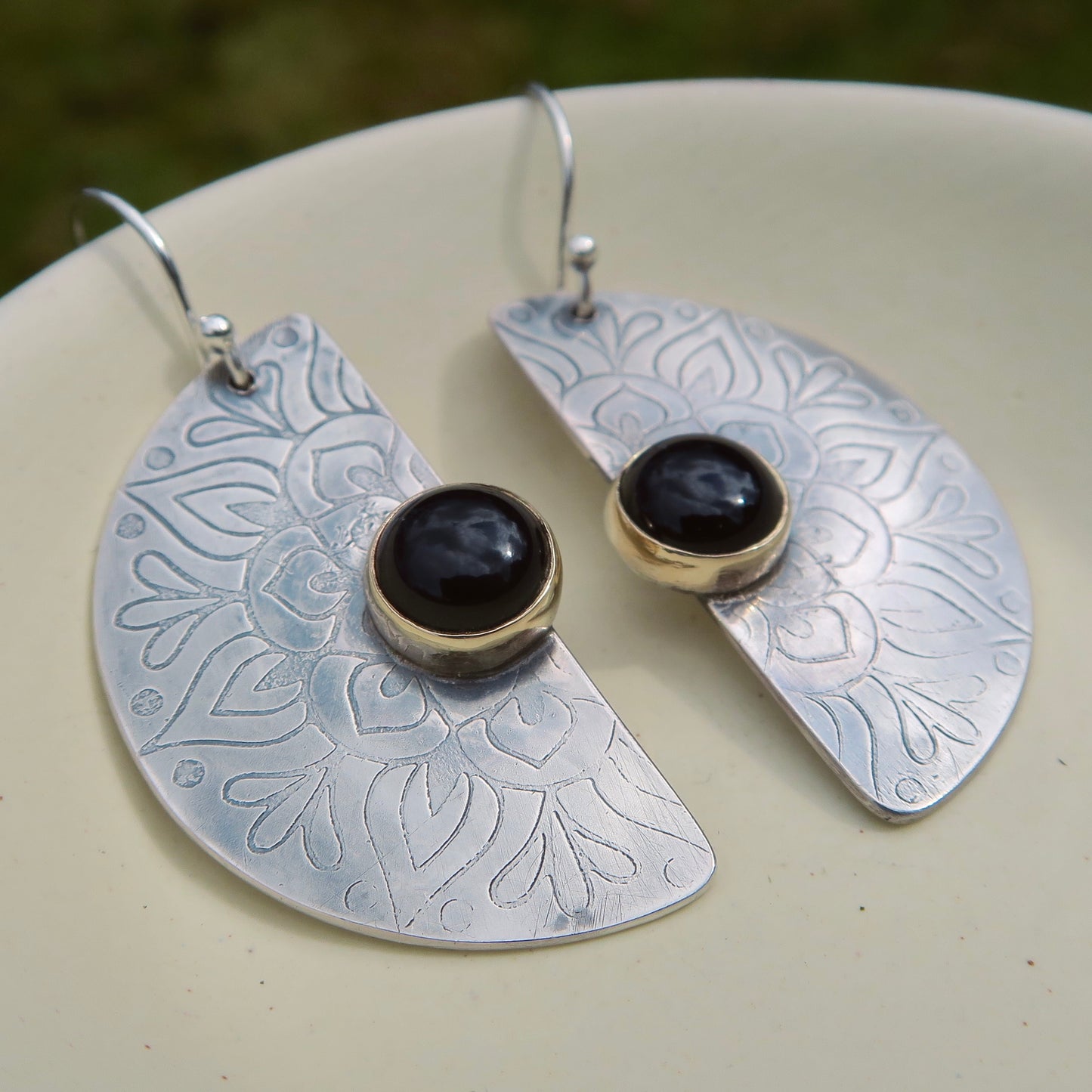 Bloom Mandala, Onyx Stone, 9kt Gold & 925 Sterling Silver Earrings